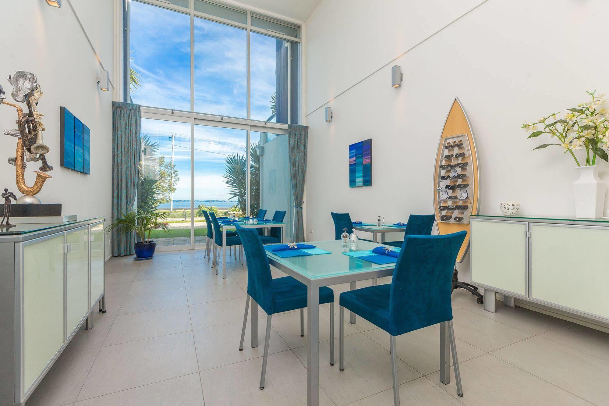 Waiheke Waterfront Lodge Oneroa Екстер'єр фото