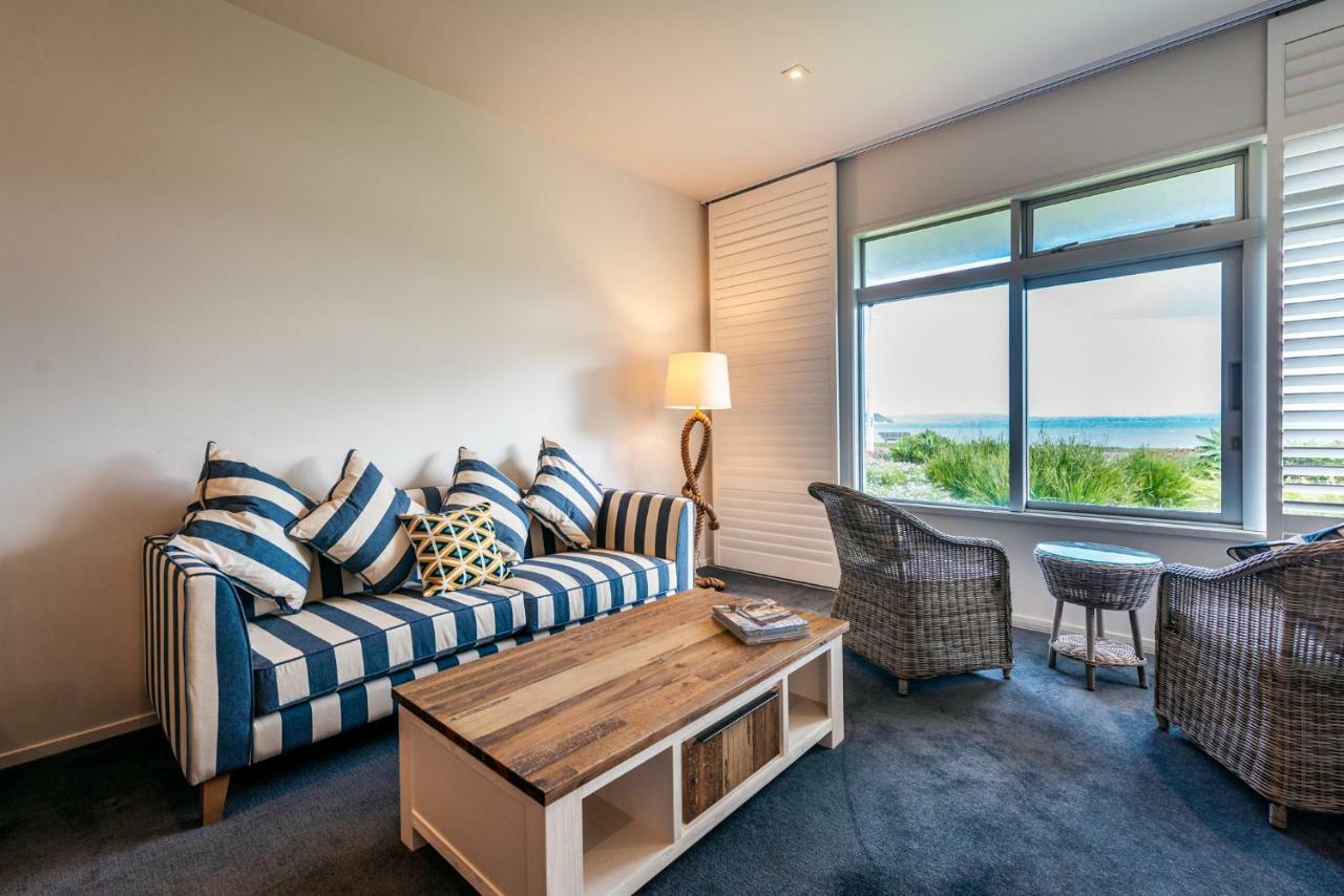 Waiheke Waterfront Lodge Oneroa Екстер'єр фото